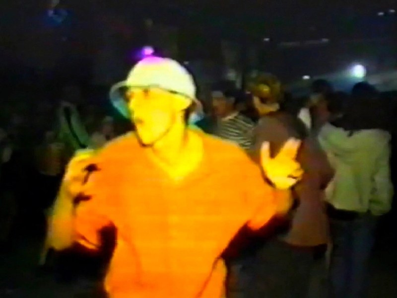 Bonnefanten pop-up museum: RAVE CAVE op Pinkpop